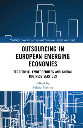 Mamica | Outsourcing in European Emerging Economies | Buch | 978-0-367-89383-5 | sack.de