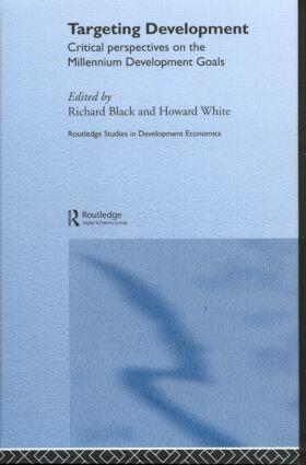 Black / White |  Targeting Development | Buch |  Sack Fachmedien