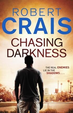 Crais | Chasing Darkness | Buch | 978-0-7528-8283-3 | www.sack.de