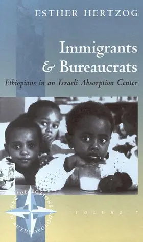 Hertzog | Immigrants and Bureaucrats | Buch | 978-1-57181-941-3 | sack.de