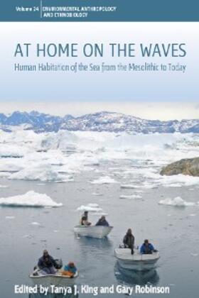 King / Robinson | At Home on the Waves | E-Book | www.sack.de