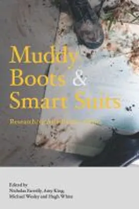 Farrelly / King / Wesley |  Muddy Boots and Smart Suits | Buch |  Sack Fachmedien