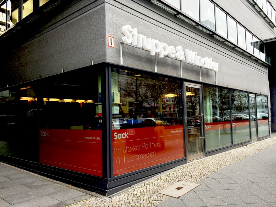 Außenansicht des Servicebüros Struppe & Winckler, Berlin Außenansicht des Servicebüros Struppe & Winckler, Berlin